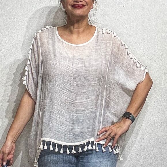 Bobeaux Ivory Fringe Short Sleeve Blouse Sz XL - Picture 1 of 12